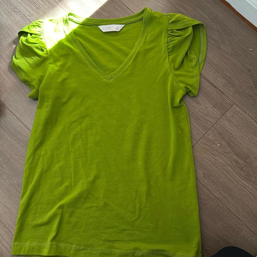 LAUREN CONRAD T SHIRT